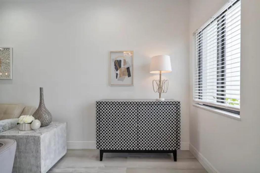 New Townhome Near Wilton/Las Olas/Beach フォート・ローダーデール エクステリア 写真